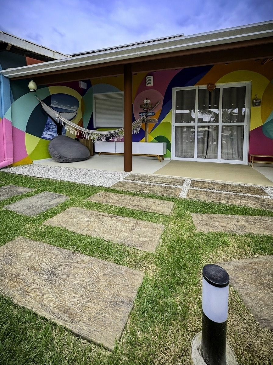 Fachada & Varanda com Mural Autoral @borisarts